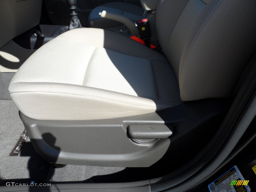 2012 Elantra GLS Touring - Black Noir Pearl / Beige photo #25