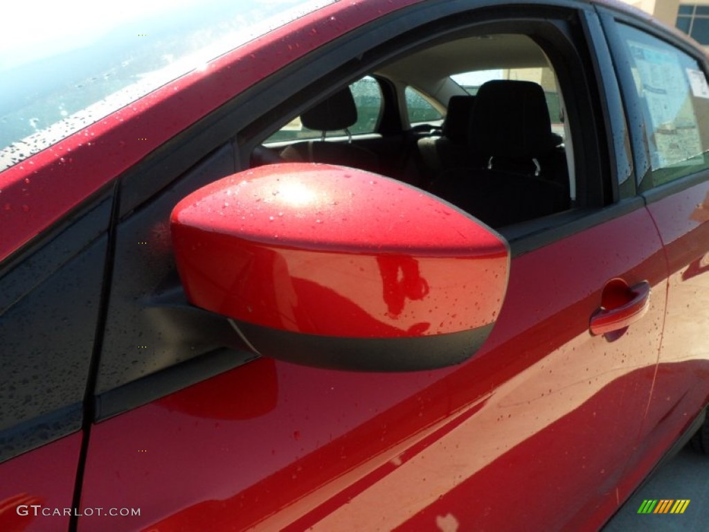 2012 Focus SE SFE Sedan - Red Candy Metallic / Charcoal Black photo #12