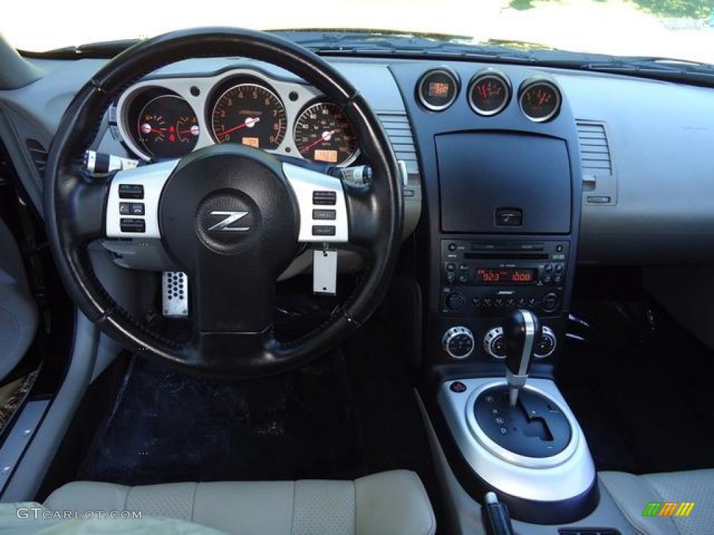 2007 Nissan 350Z Touring Coupe Dashboard Photos