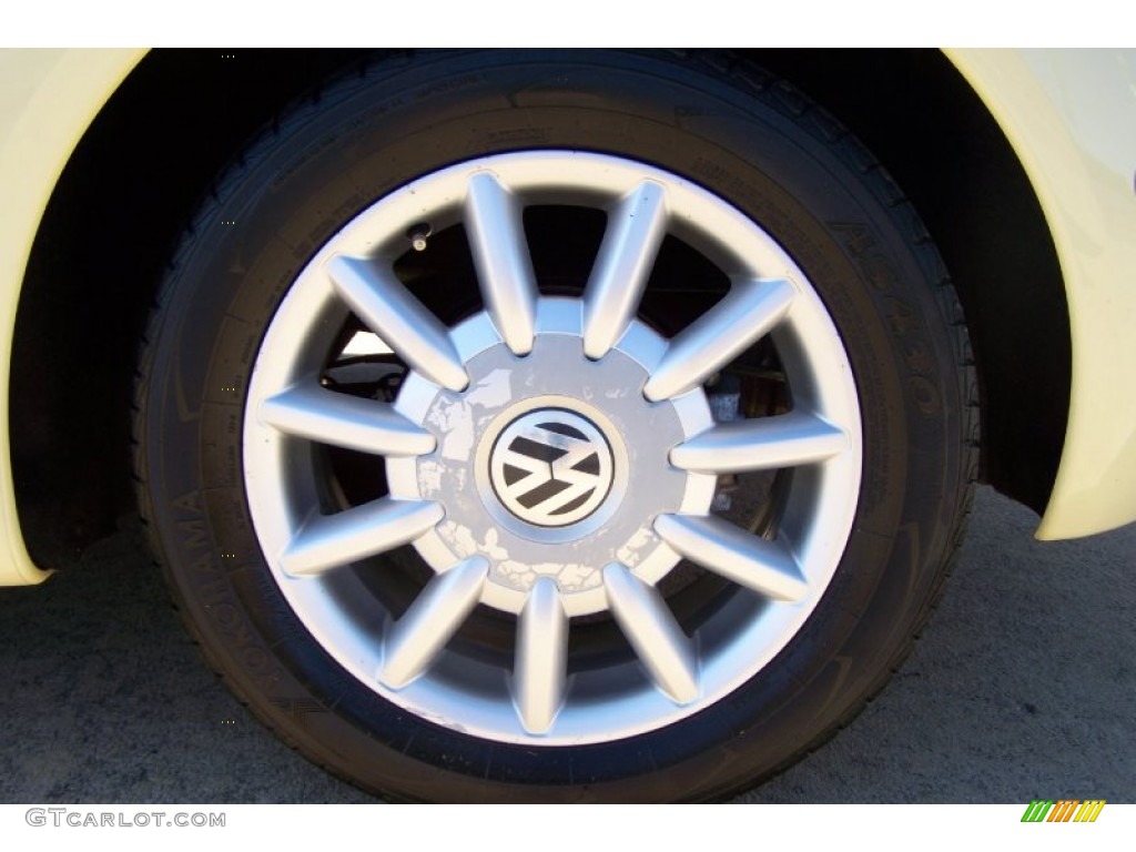 2004 Volkswagen New Beetle GLS Convertible Wheel Photo #54955753