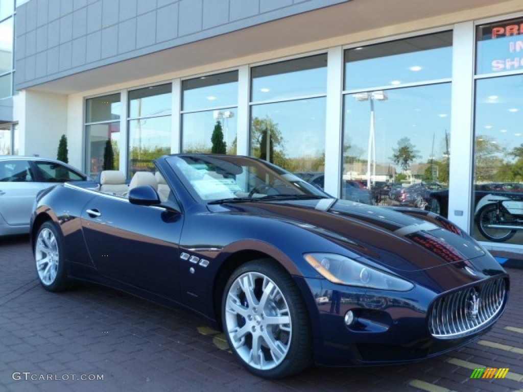 Blu Oceano (Blue Metallic) Maserati GranTurismo Convertible