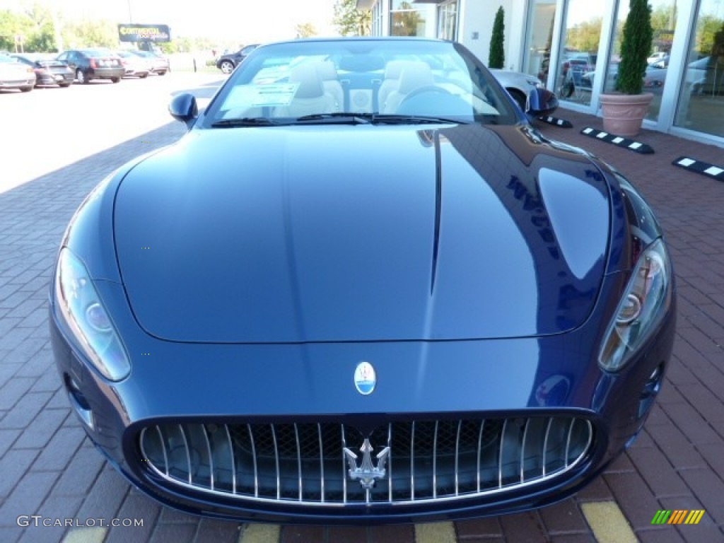 2012 GranTurismo Convertible GranCabrio - Blu Oceano (Blue Metallic) / Sabbia photo #6
