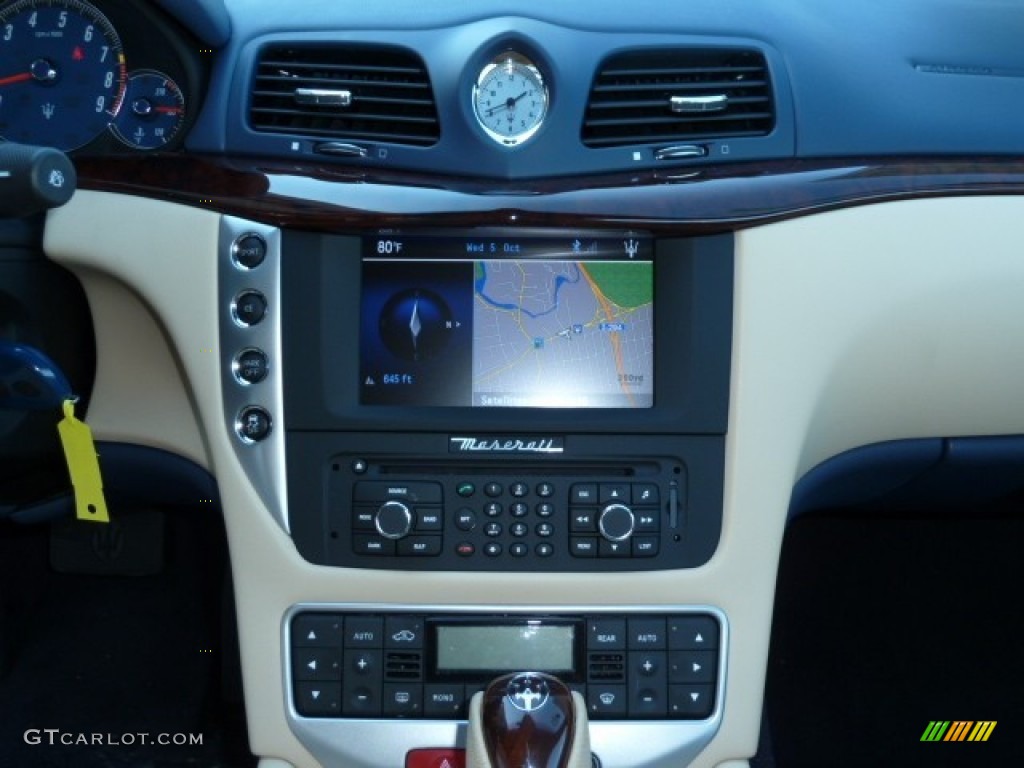 2012 Maserati GranTurismo Convertible GranCabrio Controls Photo #54956983