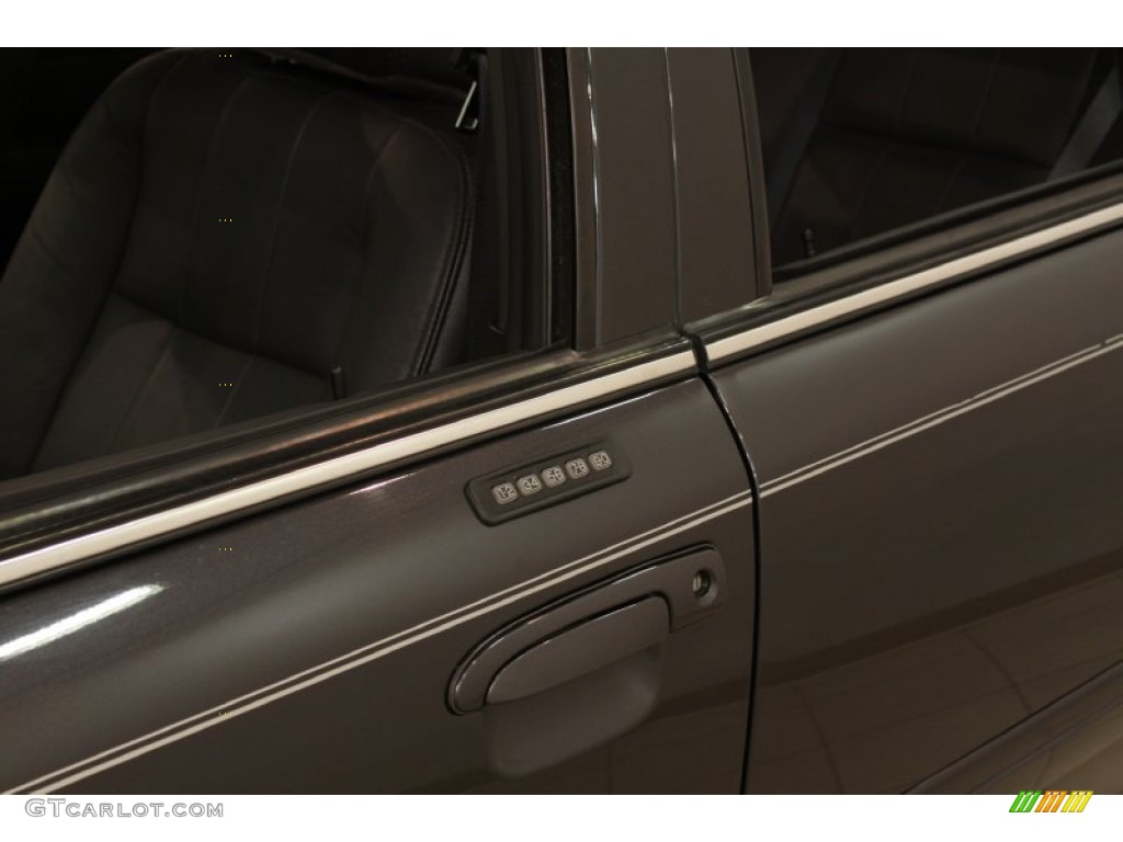 2004 Crown Victoria LX - Midnight Grey Metallic / Dark Charcoal photo #5