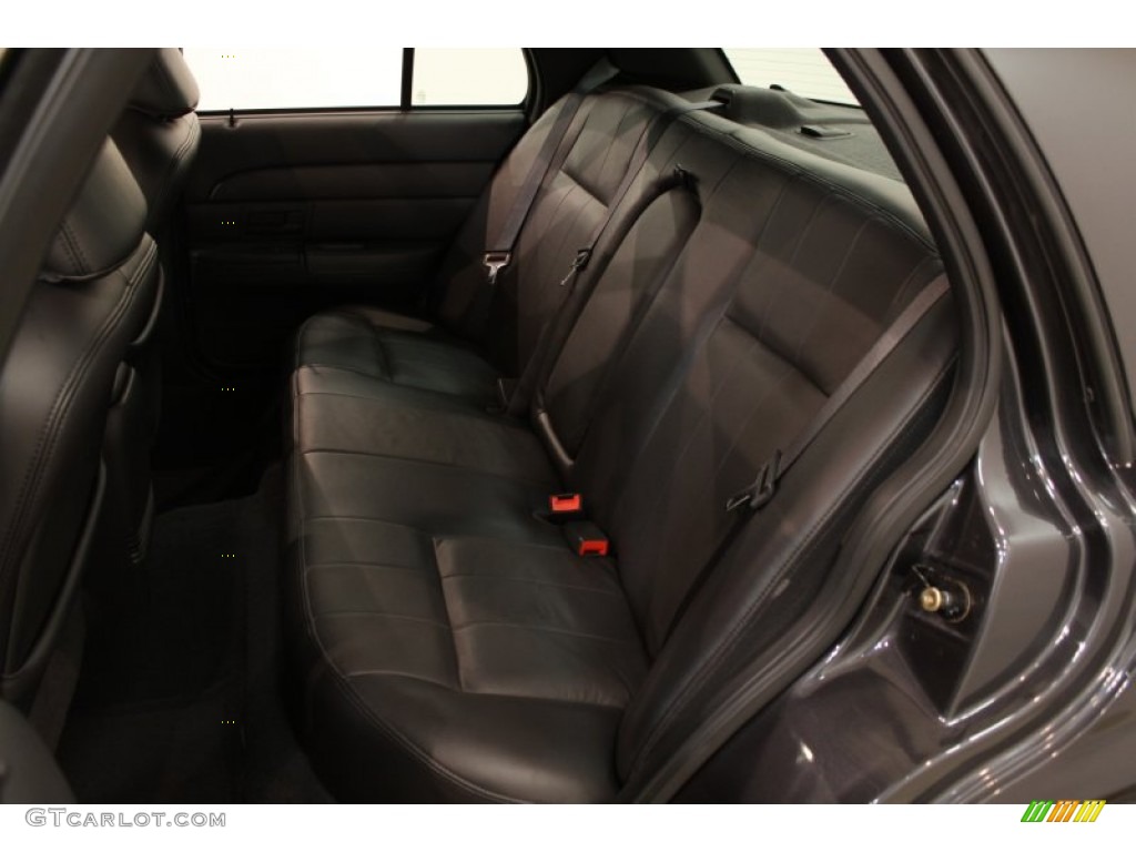 2004 Crown Victoria LX - Midnight Grey Metallic / Dark Charcoal photo #17