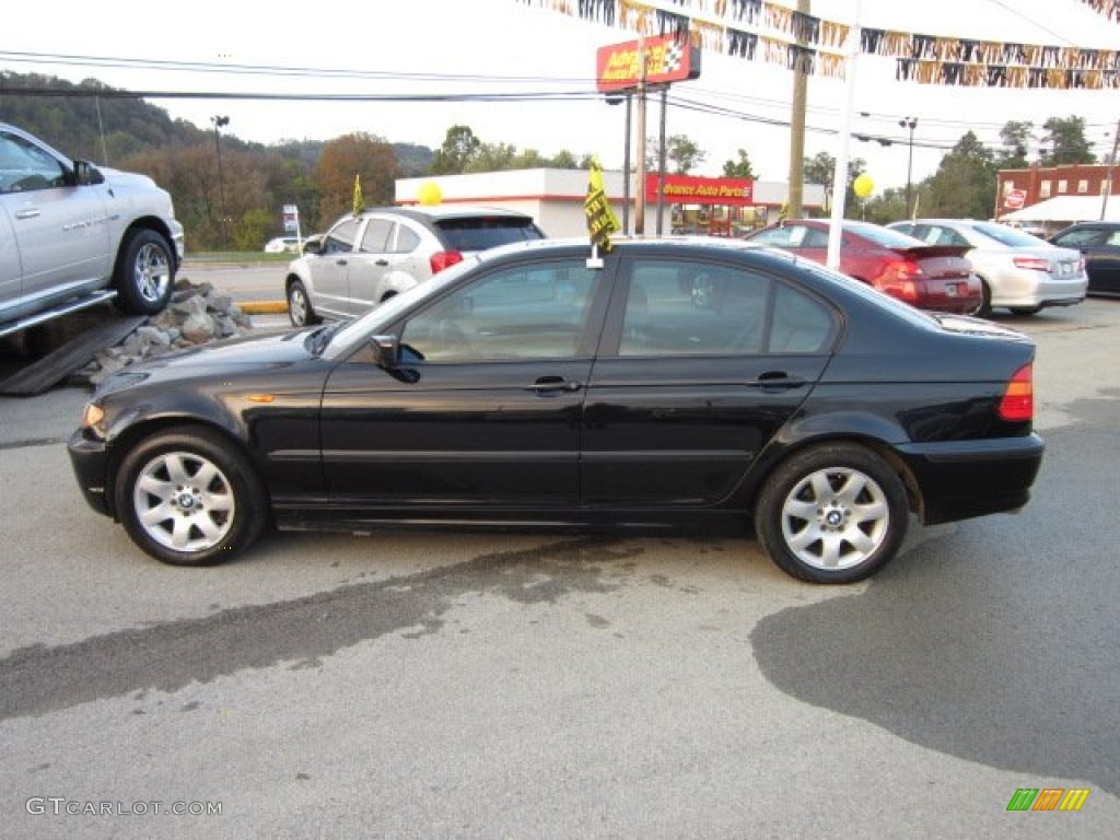 2005 3 Series 325xi Sedan - Jet Black / Sand photo #2