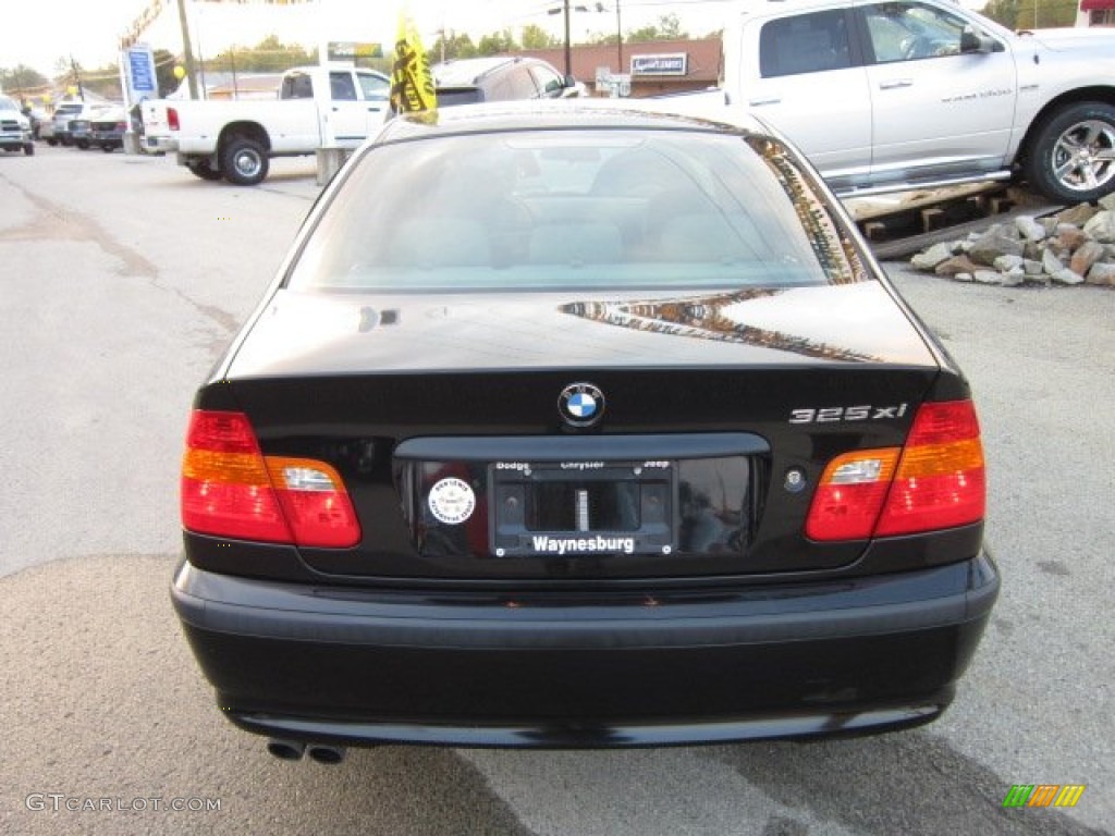 2005 3 Series 325xi Sedan - Jet Black / Sand photo #4