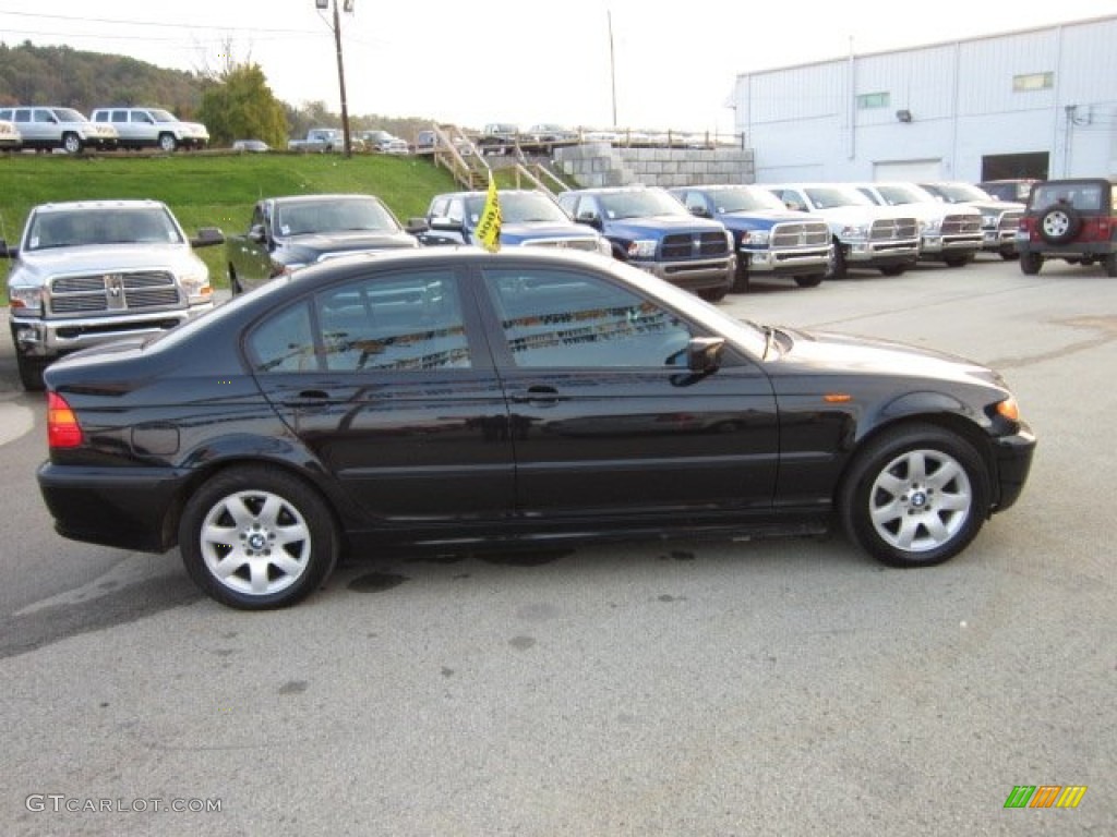 2005 3 Series 325xi Sedan - Jet Black / Sand photo #6