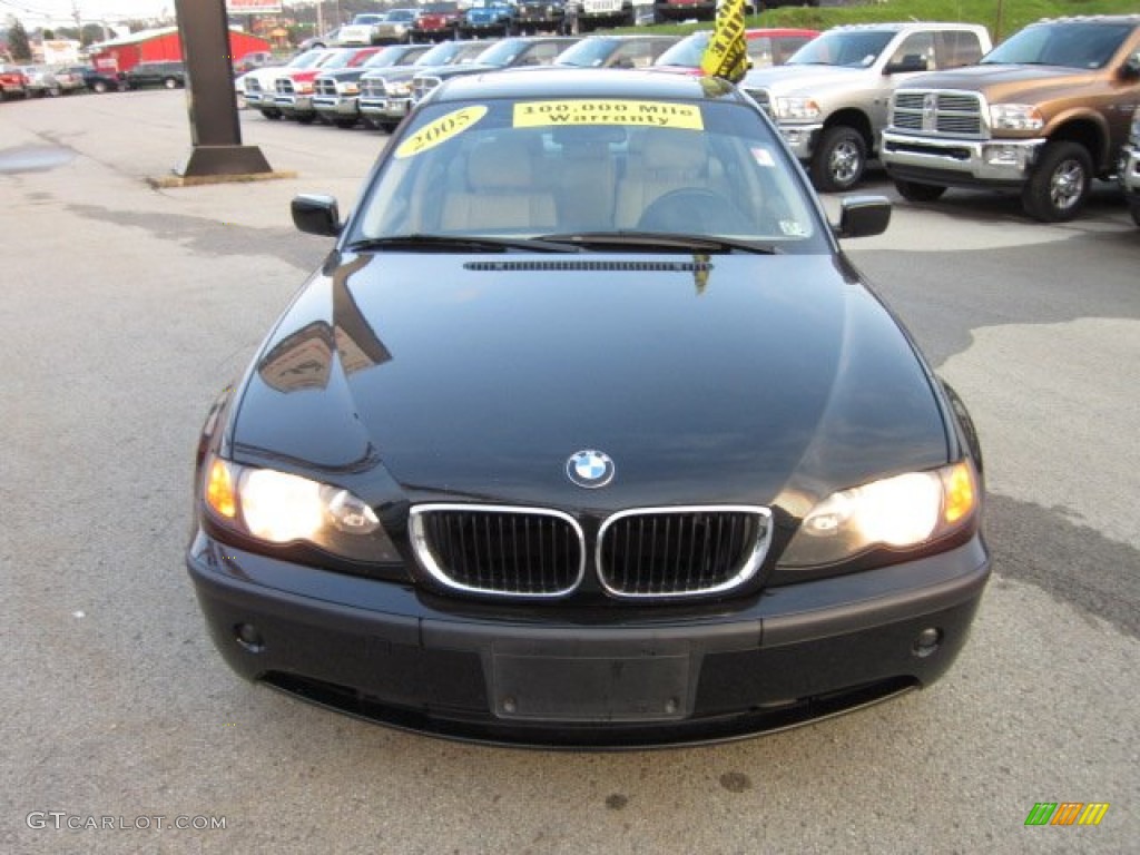 2005 3 Series 325xi Sedan - Jet Black / Sand photo #8