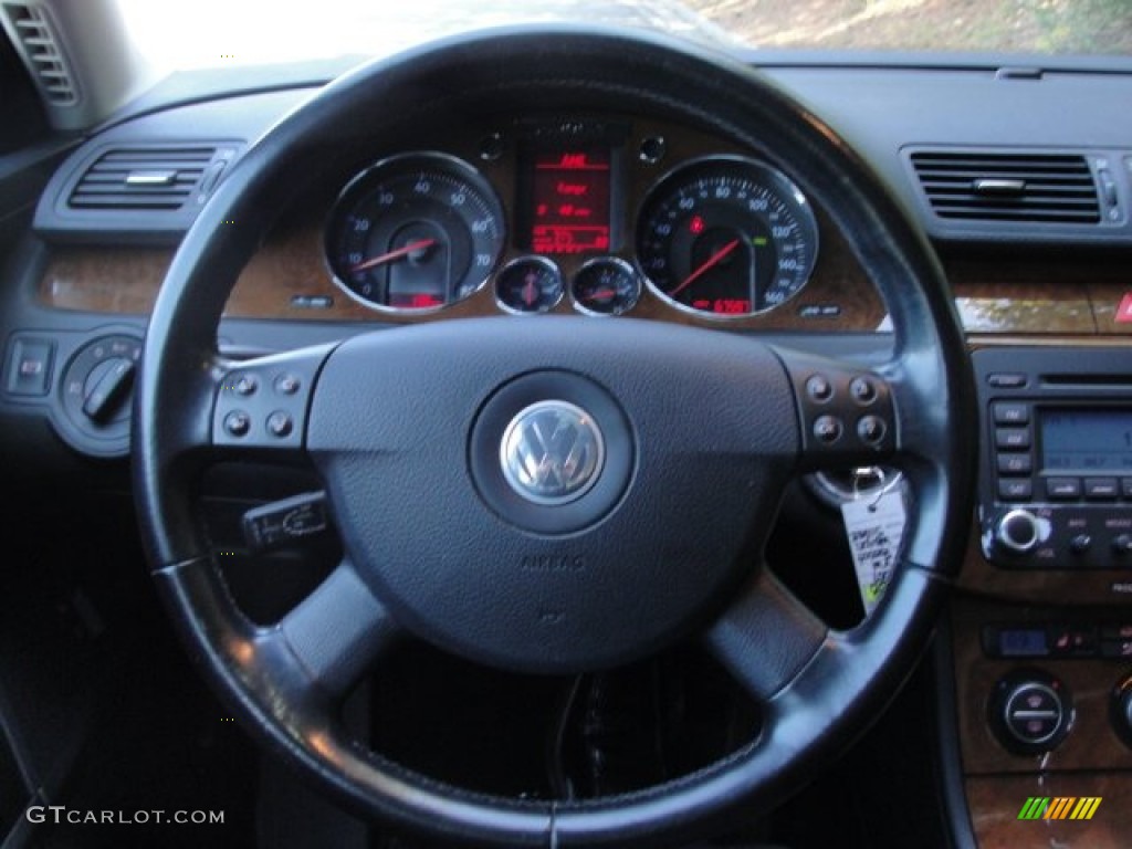 2007 Volkswagen Passat 3.6 4Motion Wagon Black Steering Wheel Photo #54961213