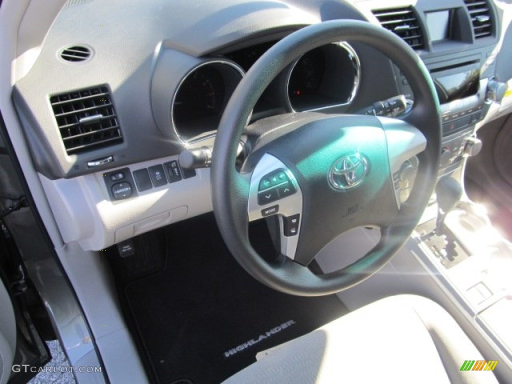 2012 Highlander  - Cypress Green Pearl / Ash photo #7