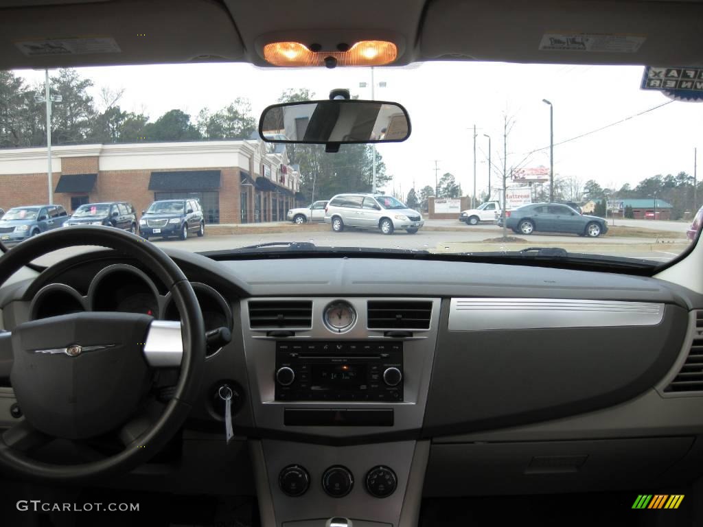 2007 Sebring Touring Sedan - Brilliant Black Crystal Pearl / Dark Khaki/Light Graystone photo #14