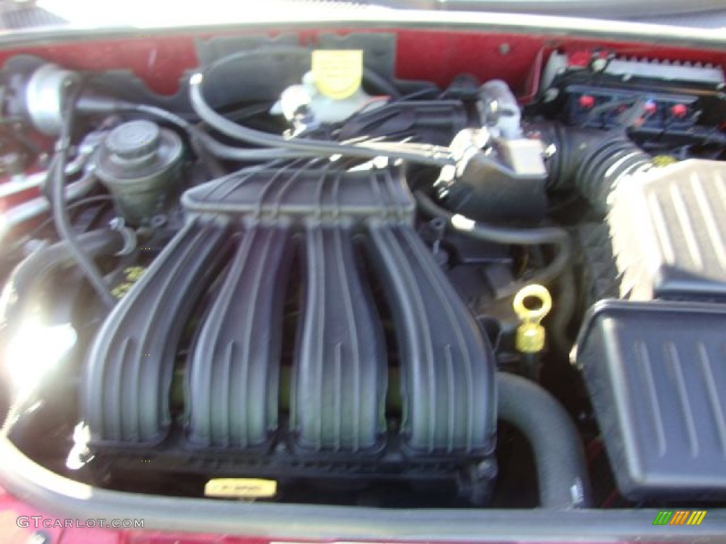 2005 Chrysler PT Cruiser Limited Engine Photos