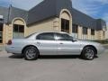 2000 Silver Frost Metallic Lincoln Continental   photo #4