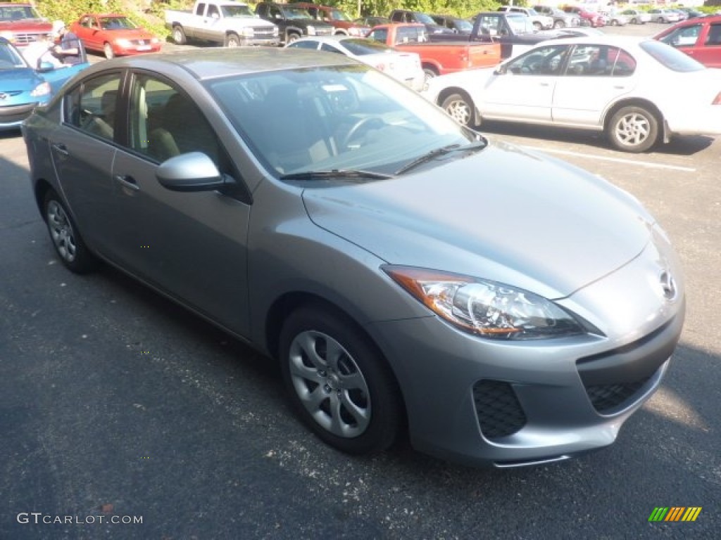 2012 MAZDA3 i Sport 4 Door - Liquid Silver Metallic / Black photo #6