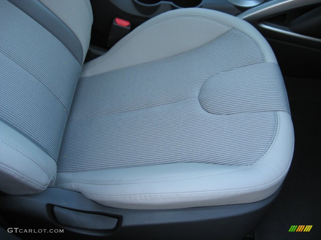 Black Interior 2012 Hyundai Veloster Standard Veloster Model Photo #54979116