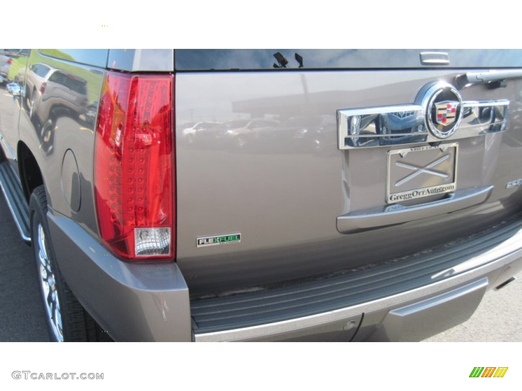 2011 Escalade  - Mocha Steel Metallic / Cashmere/Cocoa photo #16