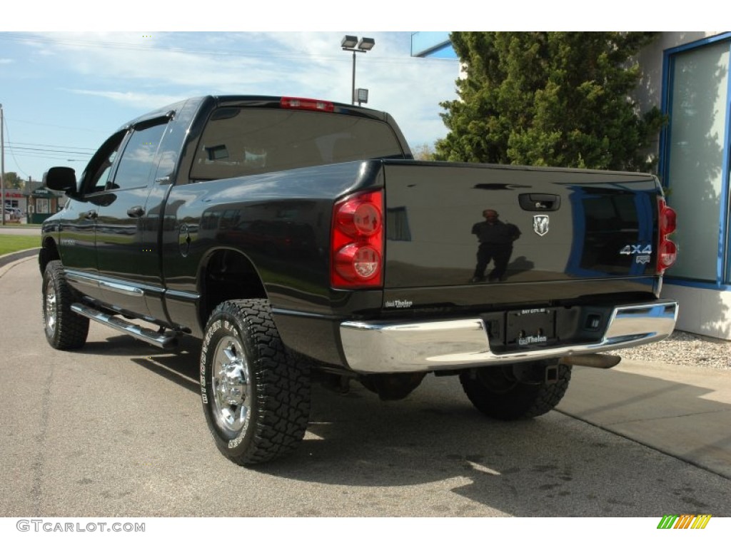 2007 Ram 1500 Laramie Mega Cab 4x4 - Brilliant Black Crystal Pearl / Medium Slate Gray photo #4