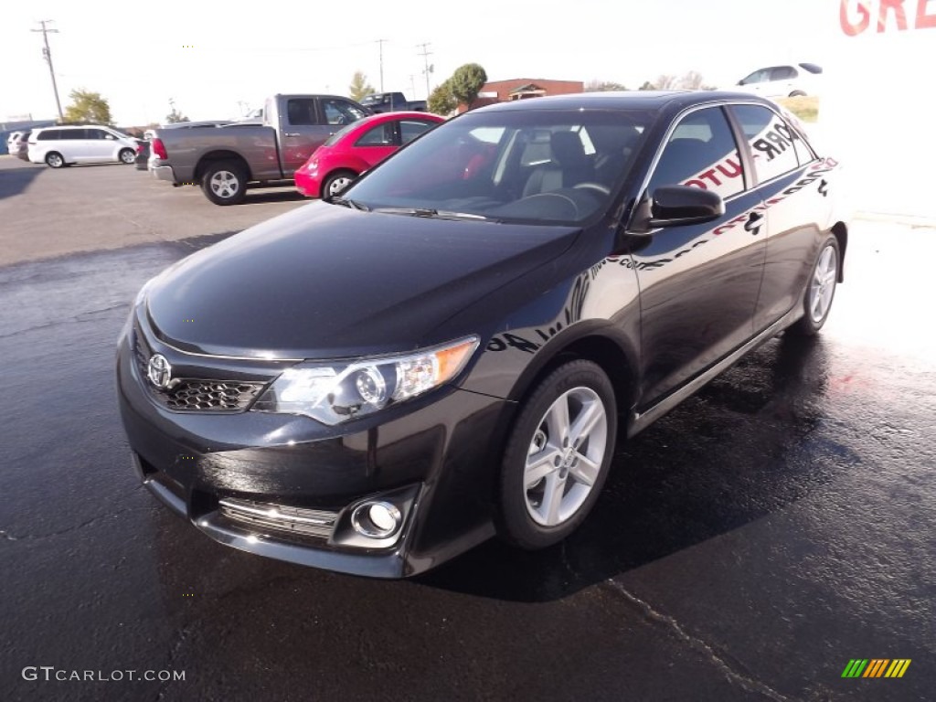 2012 Camry SE - Attitude Black Metallic / Black/Ash photo #3