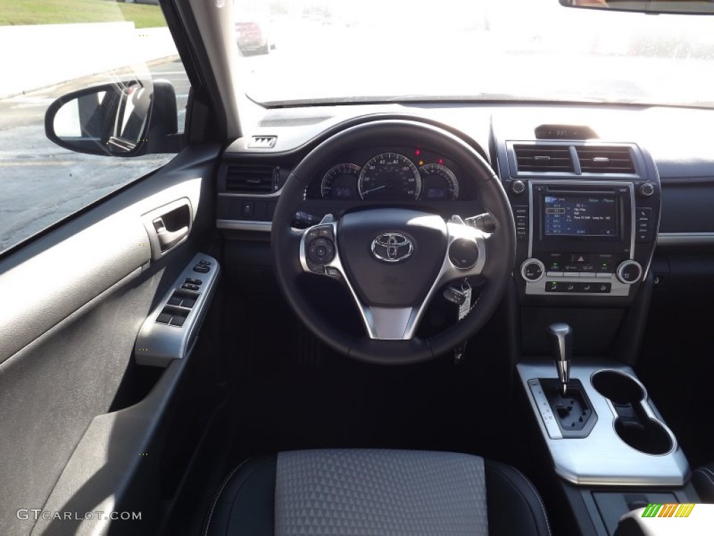 2012 Camry SE - Attitude Black Metallic / Black/Ash photo #9