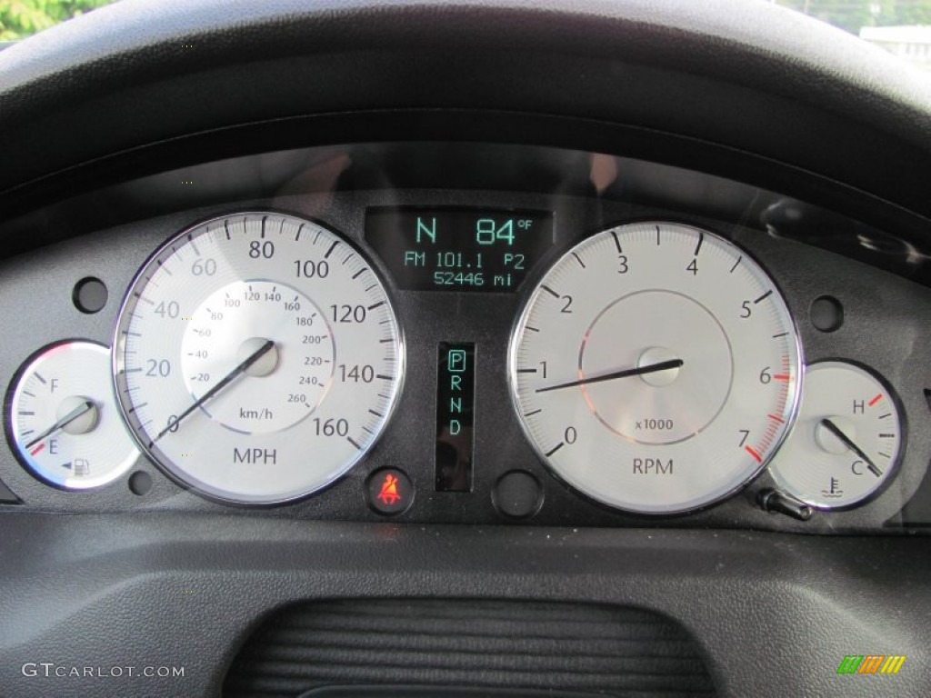 2008 Chrysler 300 C HEMI AWD Gauges Photo #54992385