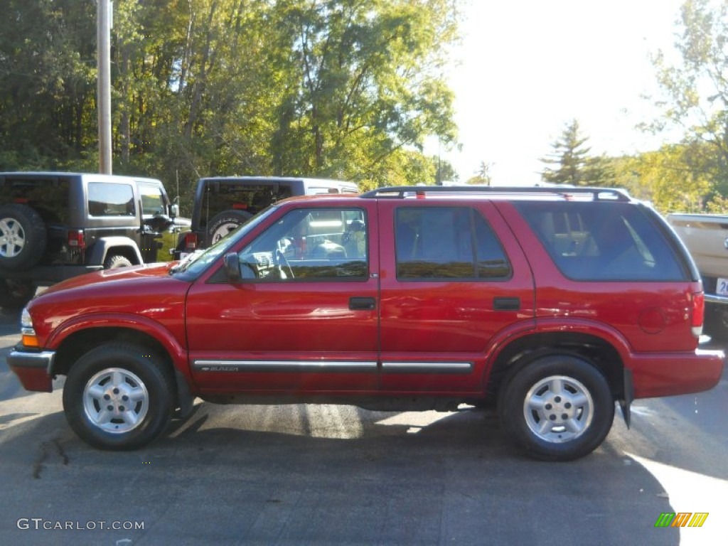 2000 Blazer LS 4x4 - Majestic Red Metallic / Medium Gray photo #12