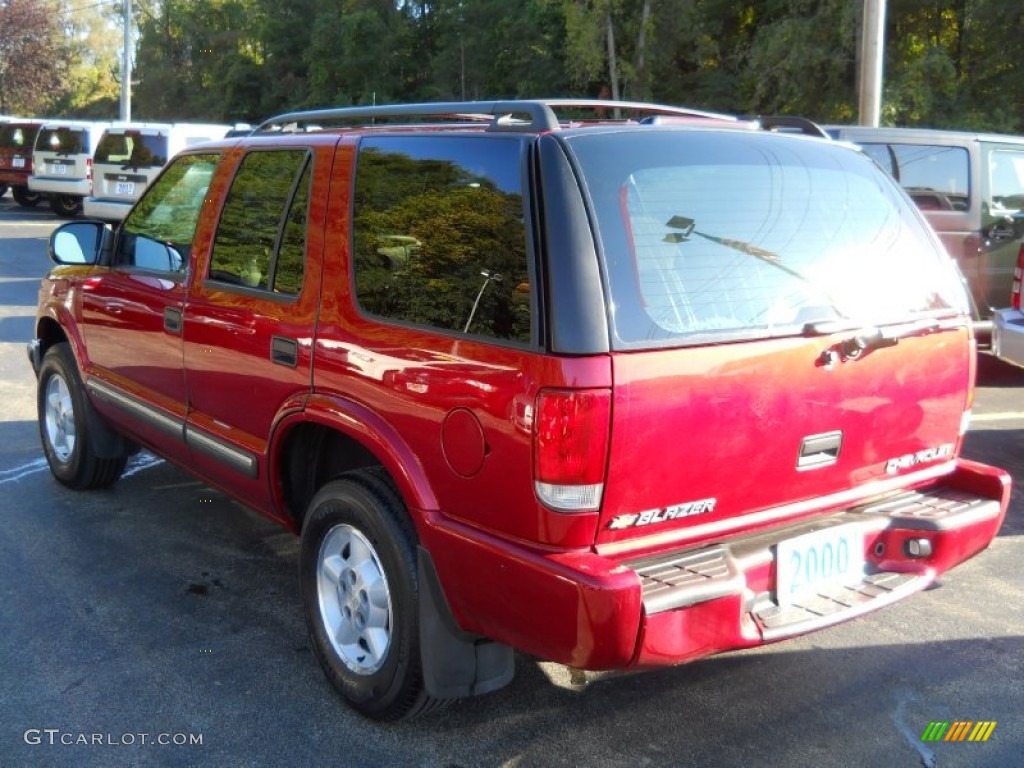 2000 Blazer LS 4x4 - Majestic Red Metallic / Medium Gray photo #13