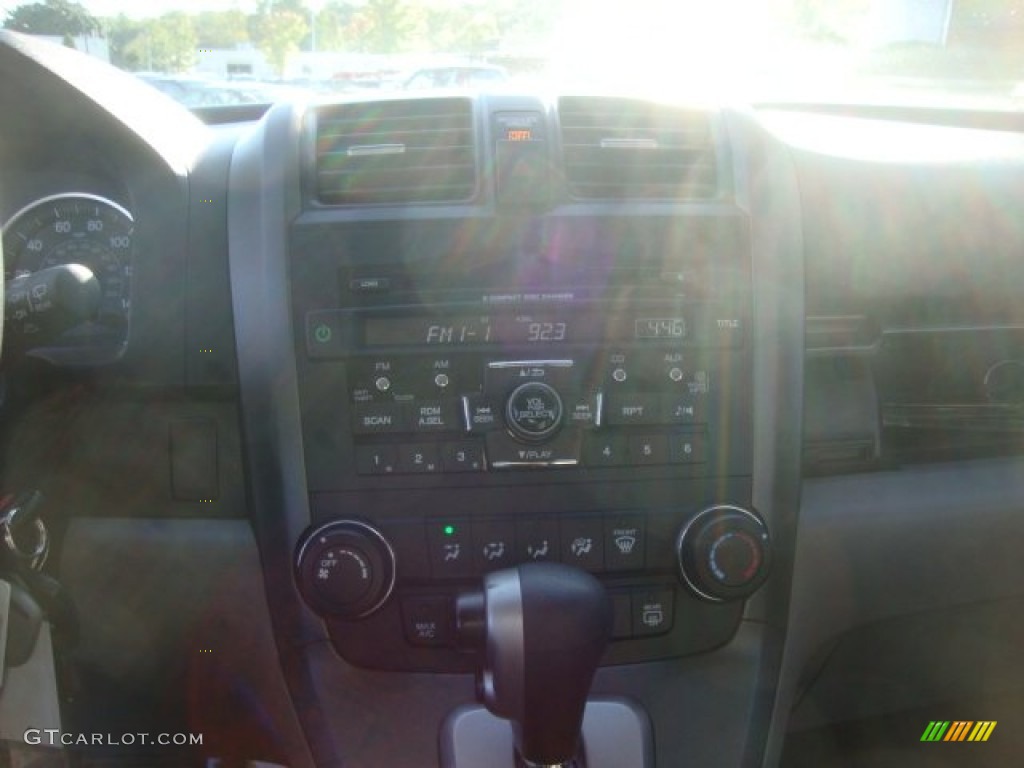 2011 CR-V SE 4WD - Alabaster Silver Metallic / Gray photo #17