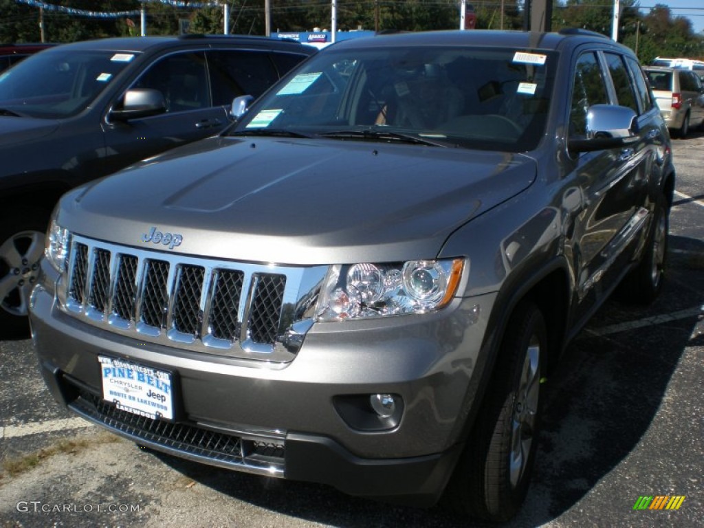 2012 Grand Cherokee Overland 4x4 - Mineral Gray Metallic / New Saddle/Black photo #1
