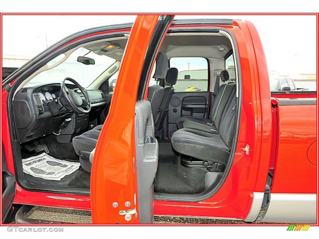 2005 Ram 2500 ST Quad Cab 4x4 - Flame Red / Dark Slate Gray photo #18