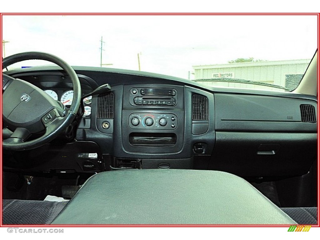 2005 Ram 2500 ST Quad Cab 4x4 - Flame Red / Dark Slate Gray photo #27