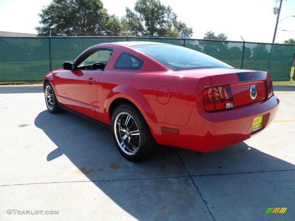 2005 Mustang V6 Premium Coupe - Torch Red / Dark Charcoal photo #5