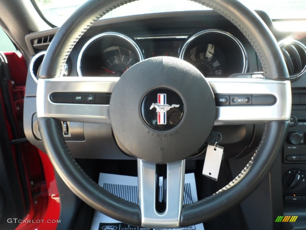 2005 Mustang V6 Premium Coupe - Torch Red / Dark Charcoal photo #39