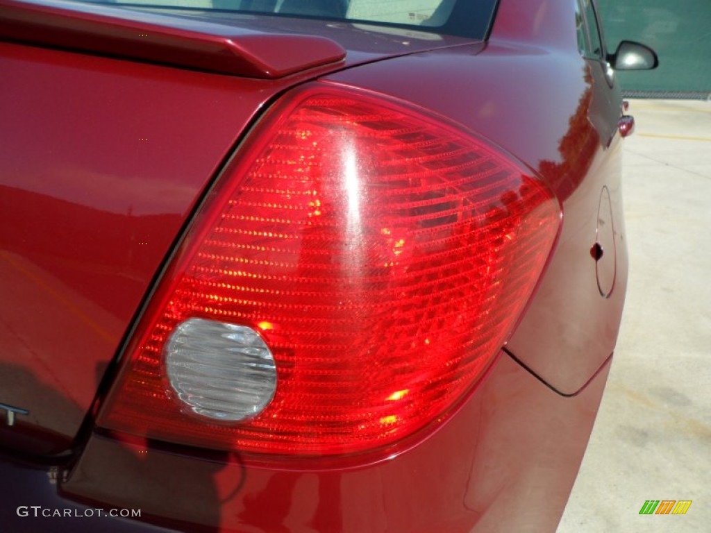 2005 G6 GT Sedan - Sport Red Metallic / Light Taupe photo #17