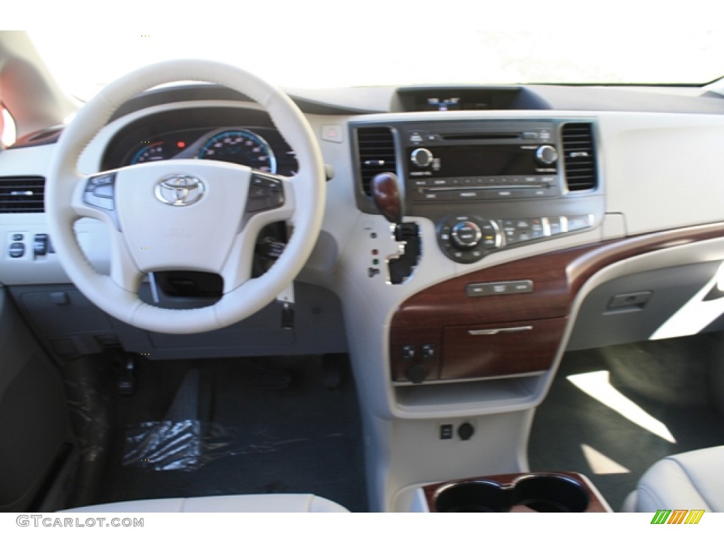 2012 Sienna XLE AWD - Silver Sky Metallic / Light Gray photo #10