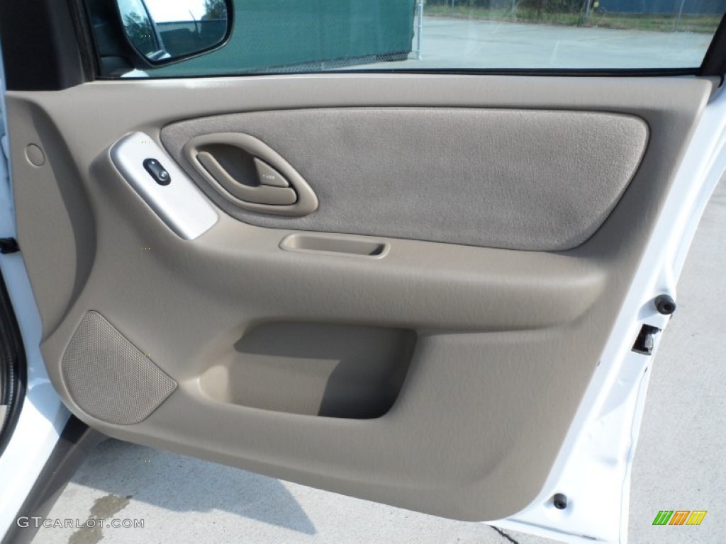 2004 Mazda Tribute LX V6 Door Panel Photos