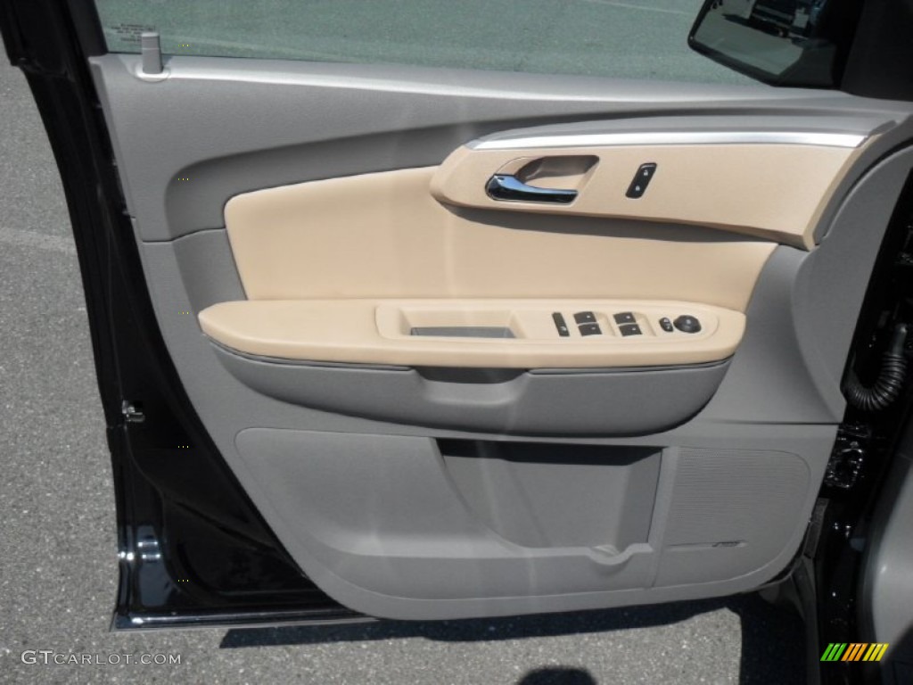 2012 Chevrolet Traverse LT Cashmere/Dark Gray Door Panel Photo #55005361