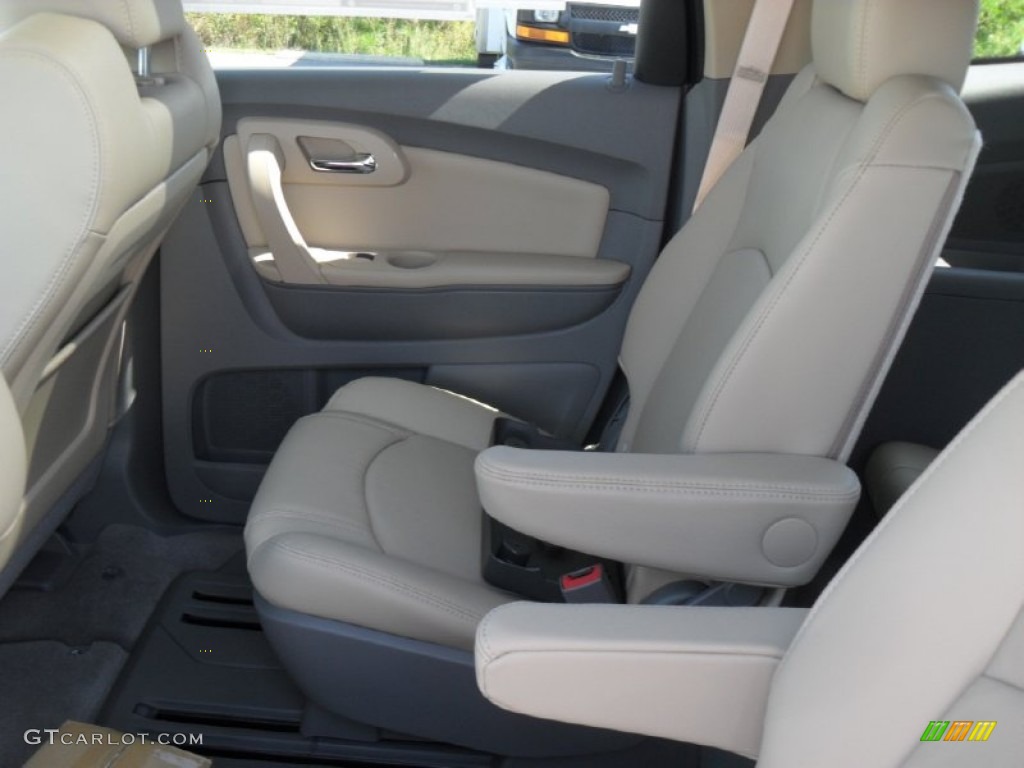 Cashmere/Dark Gray Interior 2012 Chevrolet Traverse LT Photo #55005418