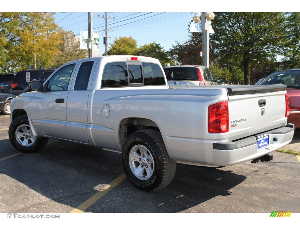 2008 Dakota SLT Extended Cab - Bright Silver Metallic / Dark Slate Gray/Medium Slate Gray photo #4