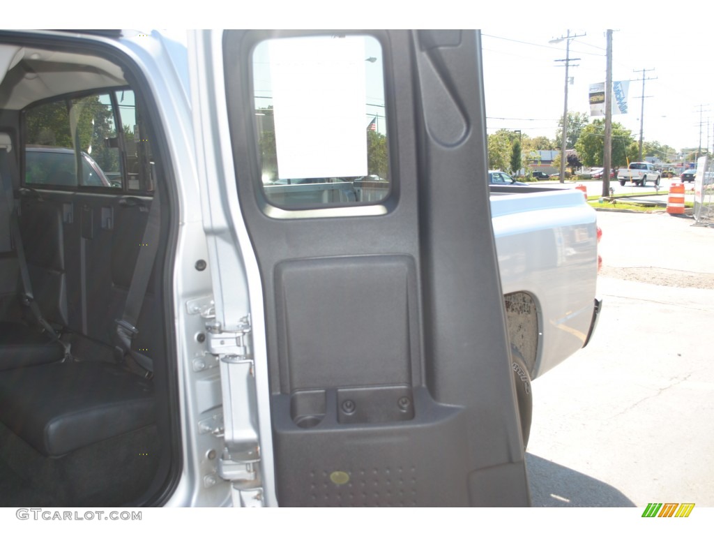 2008 Dakota SLT Extended Cab - Bright Silver Metallic / Dark Slate Gray/Medium Slate Gray photo #26