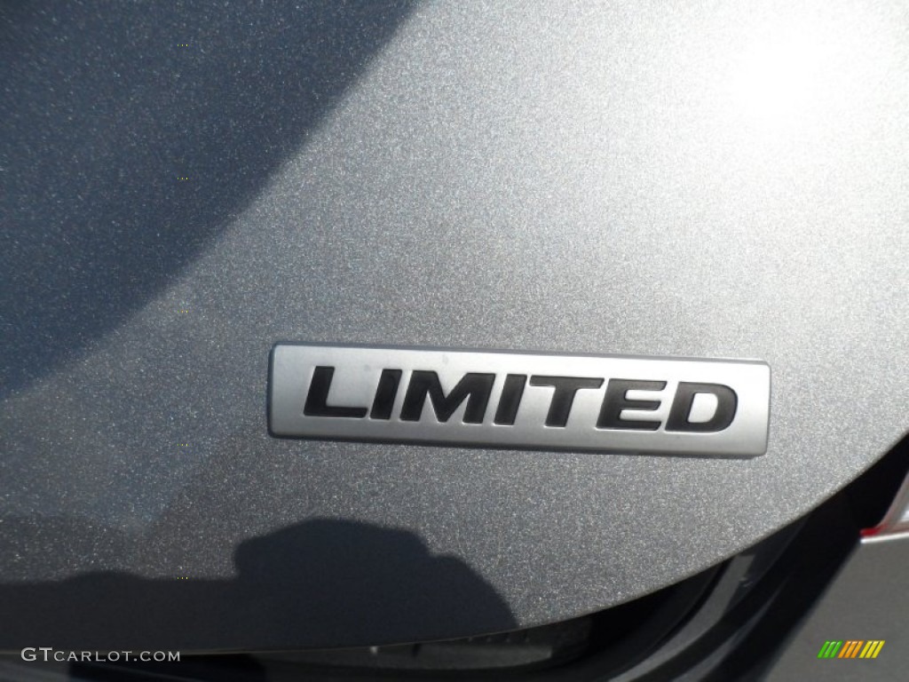 2012 Hyundai Elantra Limited Marks and Logos Photo #55006618