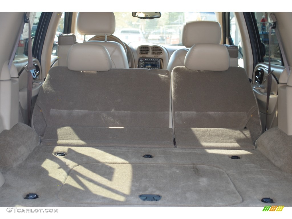 2004 Rainier CXL AWD - Olympic White / Light Cashmere photo #30
