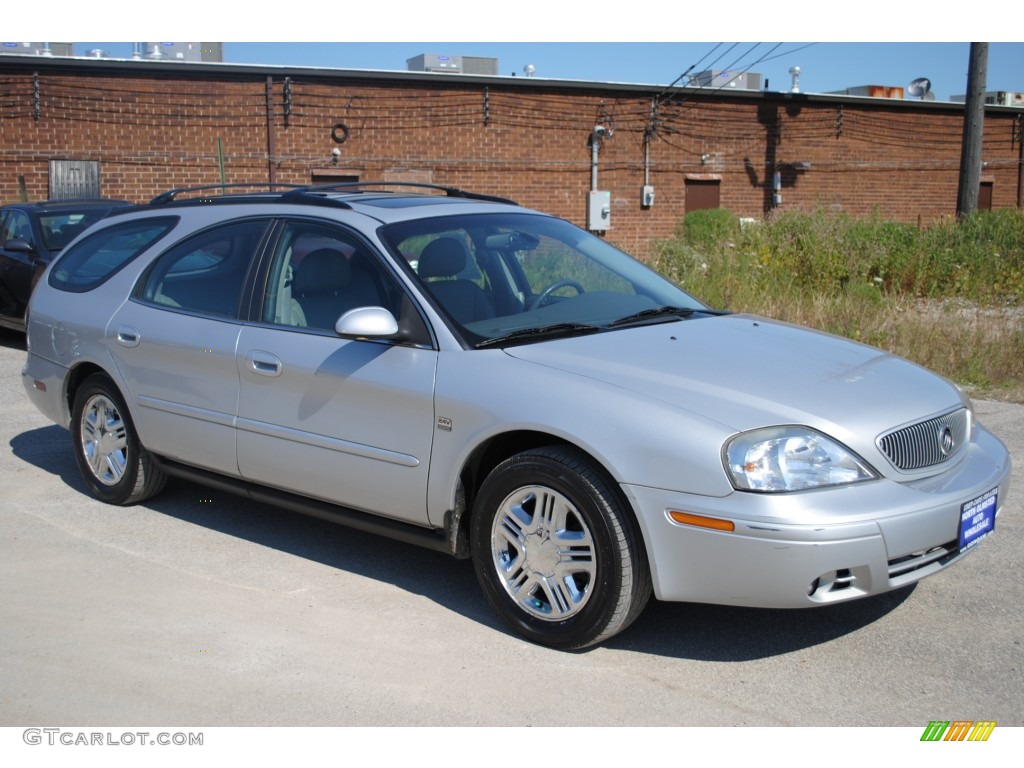 2004 Sable LS Premium Wagon - Silver Frost Metallic / Medium Graphite photo #9