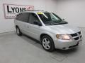 2001 Bright Silver Metallic Dodge Grand Caravan ES  photo #23