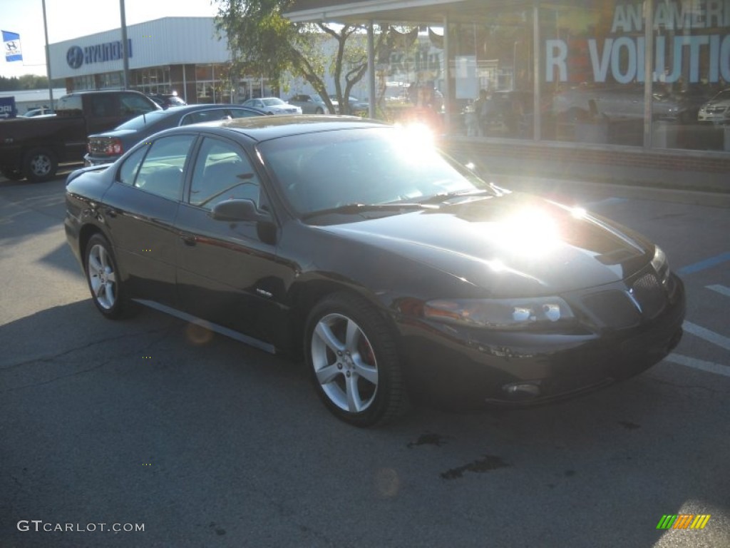 Black Pontiac Bonneville