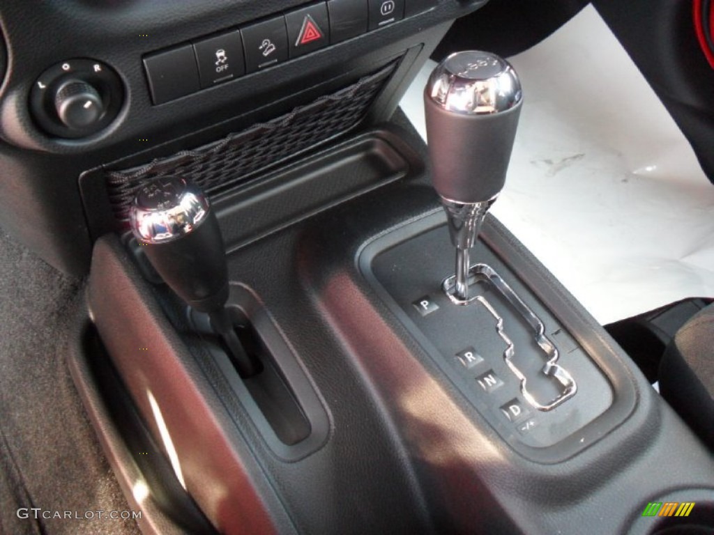 2012 Jeep Wrangler Sahara 4x4 5 Speed Automatic Transmission Photo #55009781