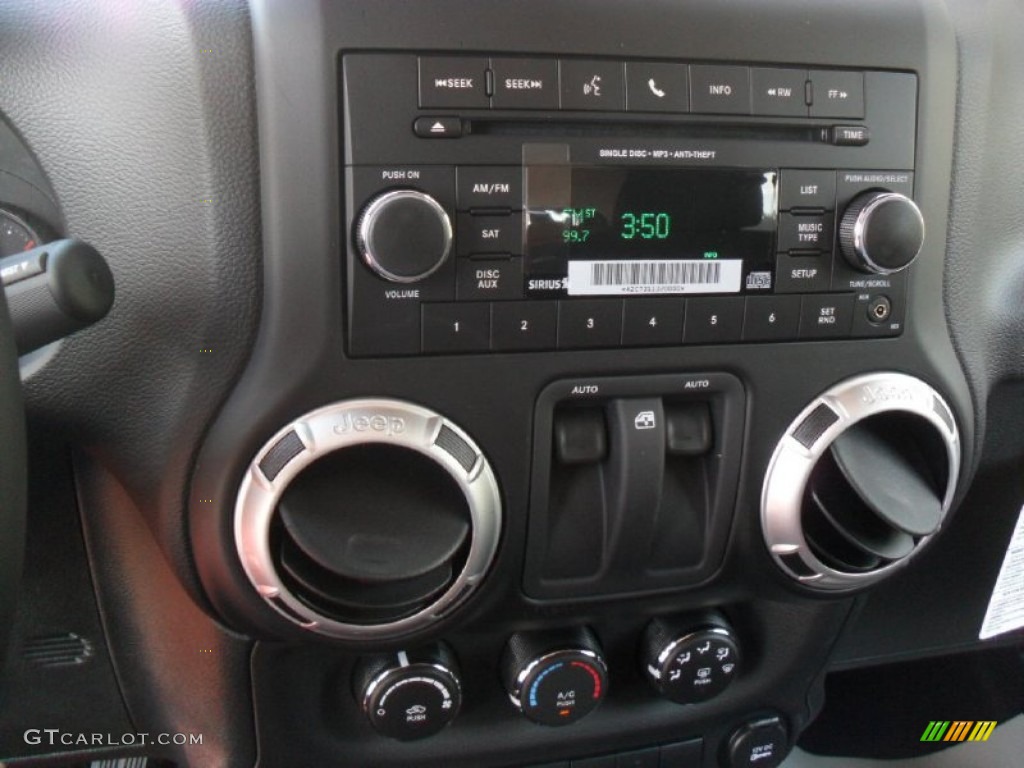 2012 Jeep Wrangler Sahara 4x4 Controls Photo #55009790