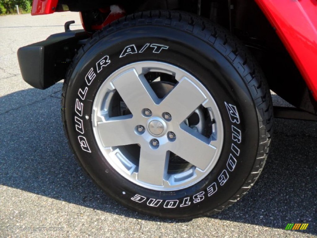 2012 Wrangler Sahara 4x4 - Flame Red / Black photo #21