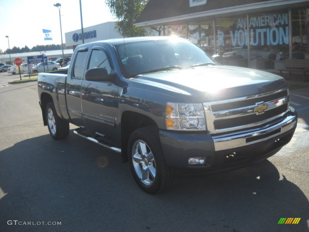 2009 Silverado 1500 LT Extended Cab 4x4 - Blue Granite Metallic / Ebony photo #1