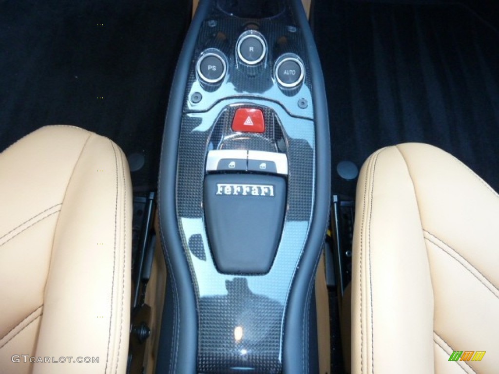 2011 Ferrari 458 Italia Controls Photo #55010642